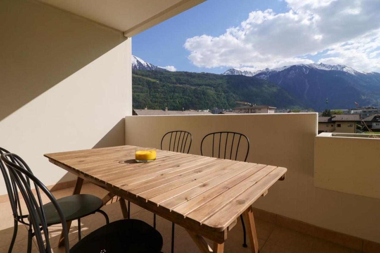 Modern Apartment Close To Martigny Train Station Экстерьер фото