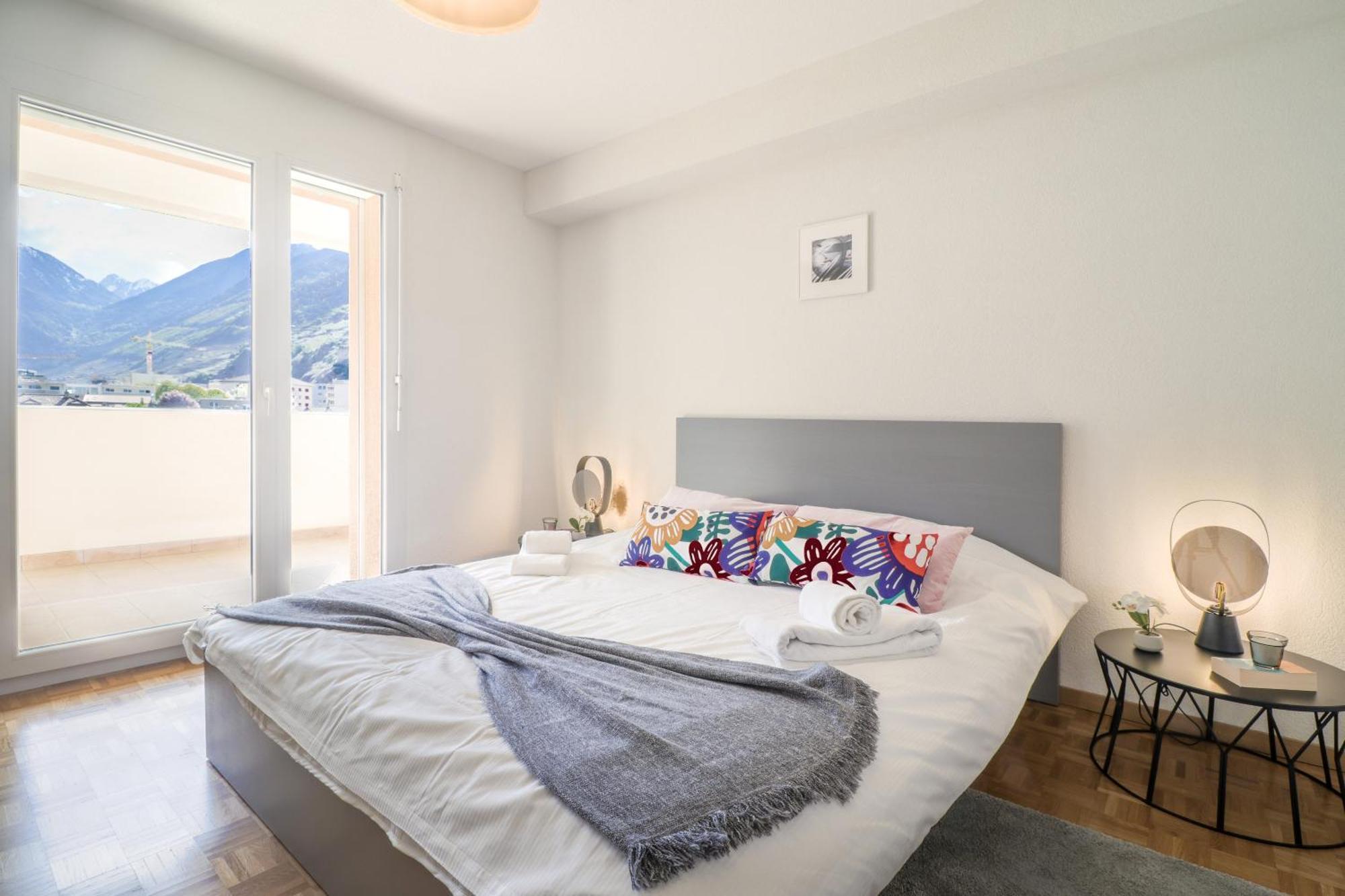 Modern Apartment Close To Martigny Train Station Экстерьер фото